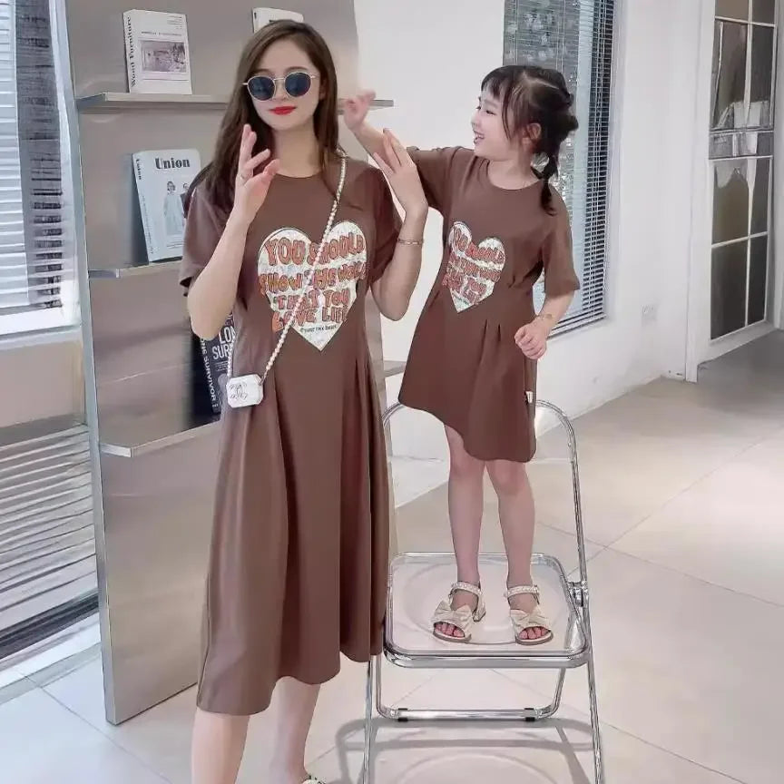 2025 New Korean Family Clothing Summer Fashion Solid Color Printed Love Mother and Daughter Short Sleeve Casual Dress