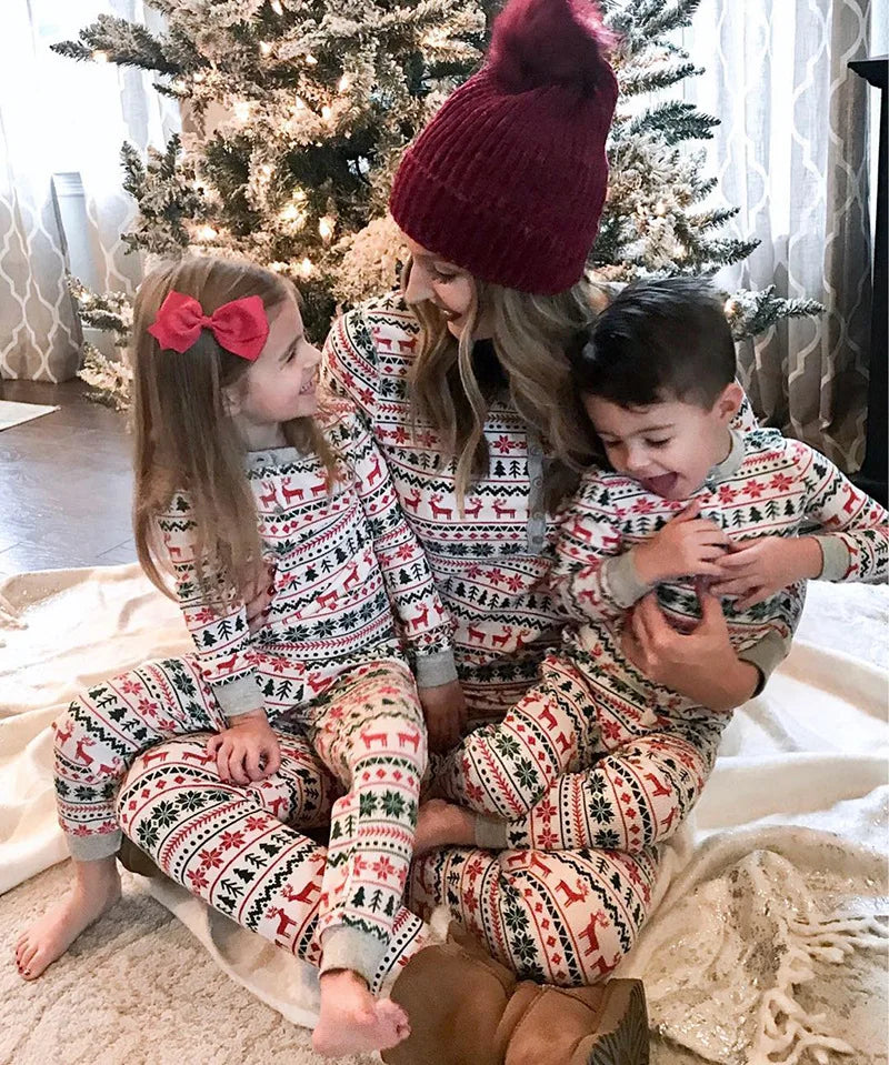 Christmas Family Matching Pajamas Set 2025 Mom Dad Kids Elk Print 2Pcs Clothes Baby Romper Family Look Soft Sleepwear Xmas Gift
