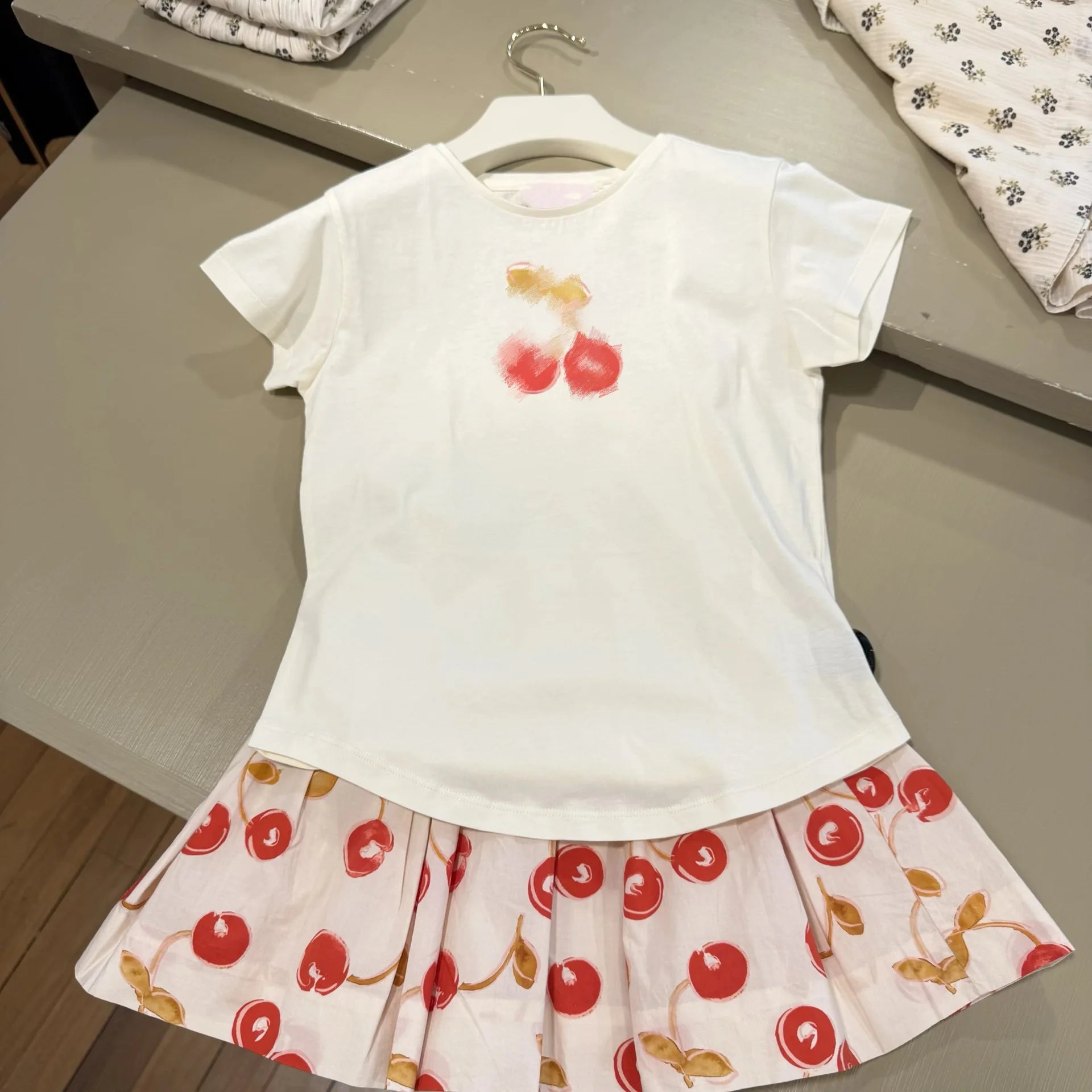 Children's Clothing In Stock Fashion Printed Girls Dress 26 Summer Knit Tee Shirt and Skirts Princess Tutu Dress Clothes Sets