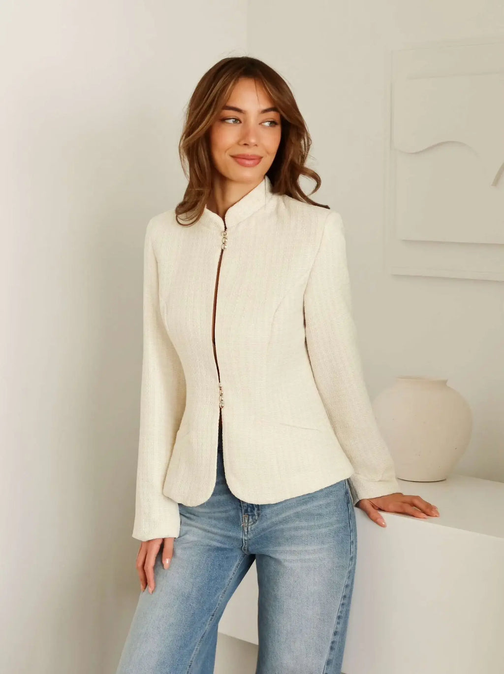 Women's Clothing 2026 Spring New Temperament Stand-up Collar Design Sense Slim Casual Suit Small Blazer